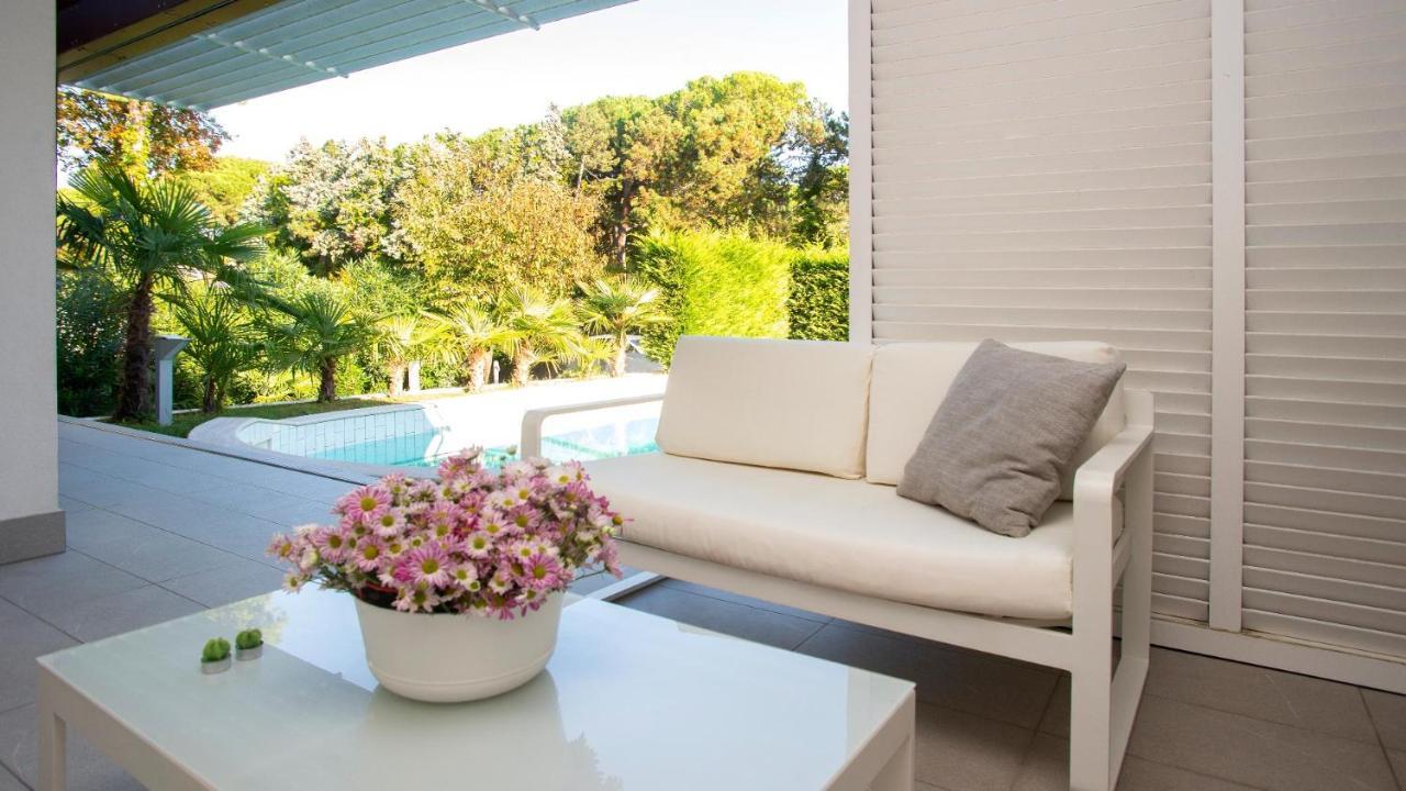 Villa Riva Beachfront Λινιάνο Σαμπιαντόρο Εξωτερικό φωτογραφία